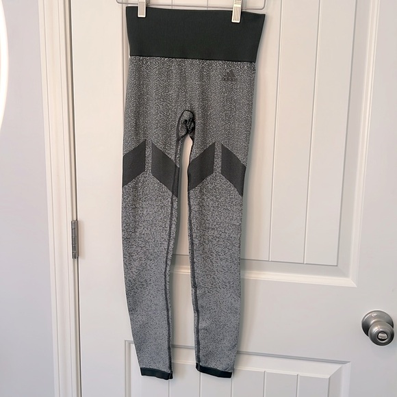 adidas Pants - Adidas Interval Marbled 7/8 Legging - Small